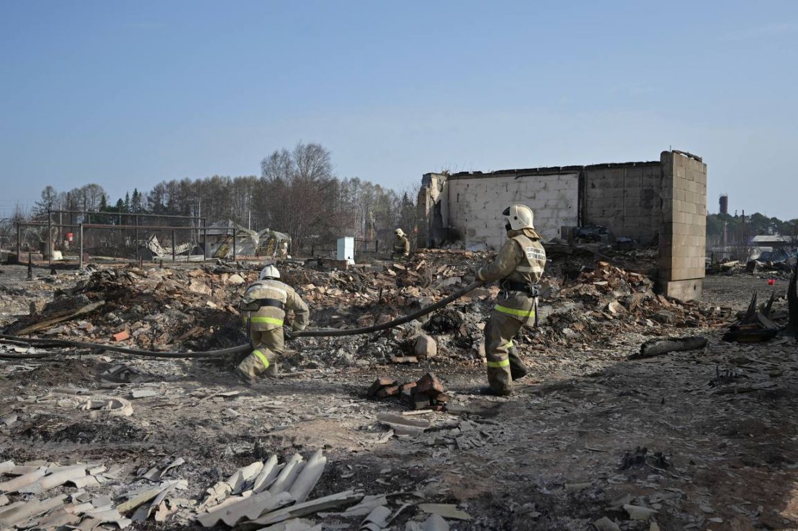 В Сосьве во время разбора сгоревших домов нашли тело второй погибшей -  «Уральский рабочий»